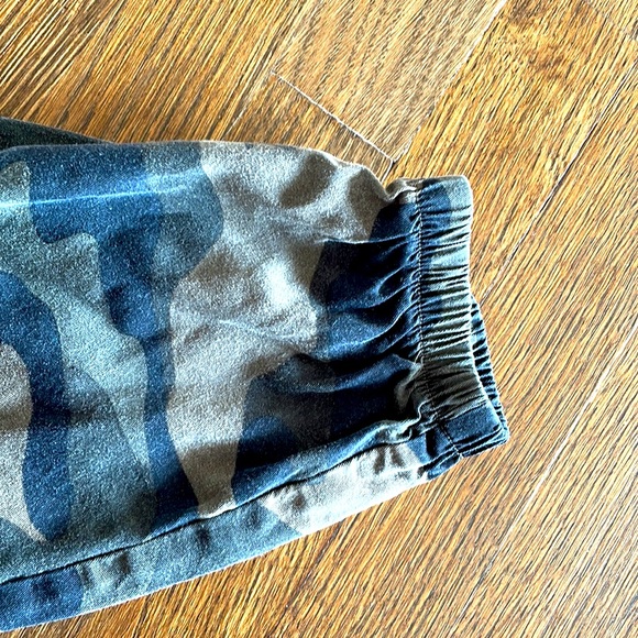 VS PINK faded wash camo joggers - XS - Picture 3 of 5